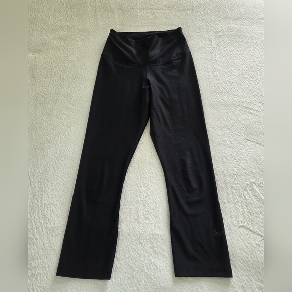 Nike Black Women's Leggings - Picture 2 of 9